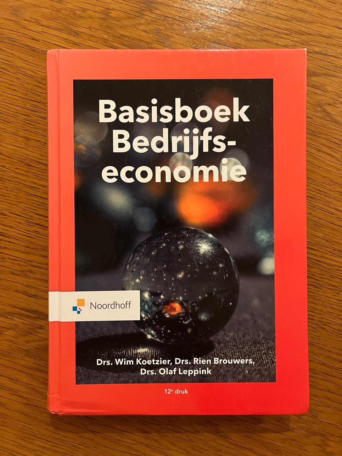 Basisboek Bedrijfseconomie - 12e druk, Boeken, Ophalen, Gelezen, Economie en Marketing