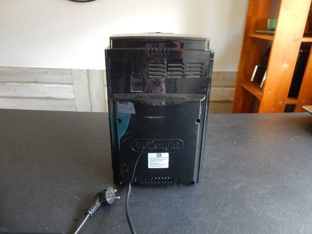 Foto 8 van De'Longhi Cappuccino Koffiemachine ECAM23.46X -