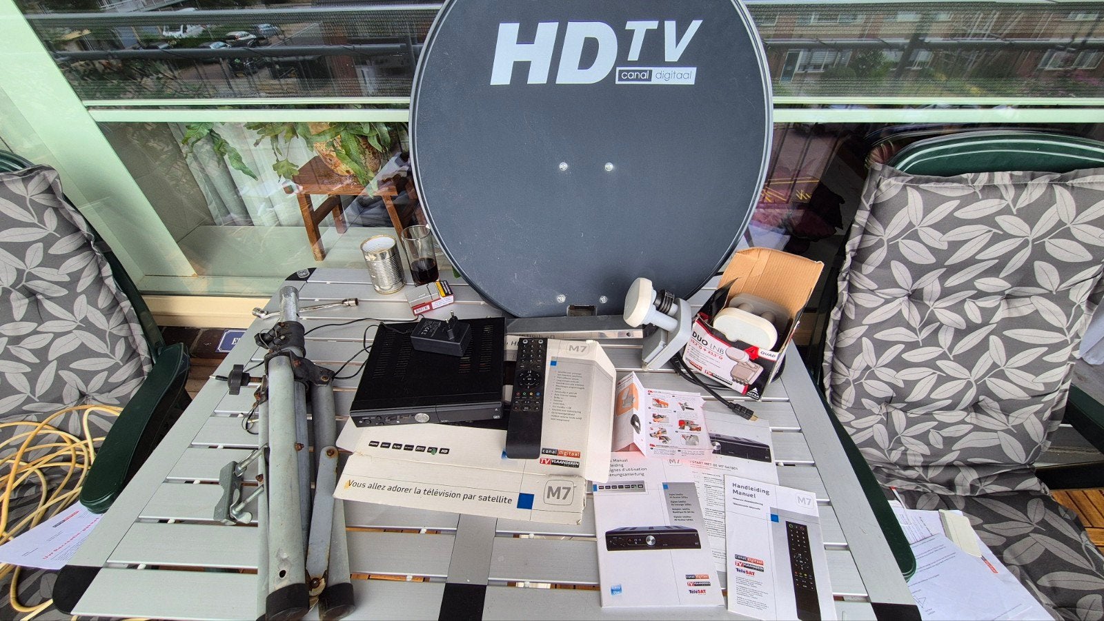 M7 Satellietontvanger met schotel en accessoires, Ophalen, Gebruikt, Overige merken