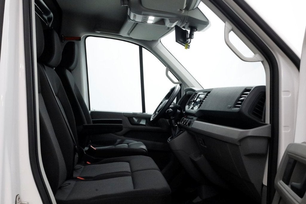 Volkswagen Crafter 35 2.0 TDI 140pk L4H3 (L3H2) Maxi Airco/C, Auto's, Bestelauto's, Gebruikt, Euro 6, 4 cilinders, Volkswagen