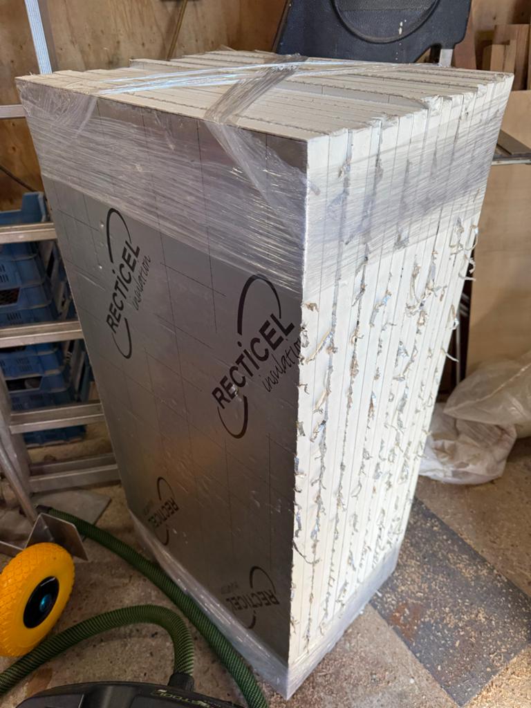 Recticel Eurothane Silver - PIR 2-zijdig Aluminium 30mm dik, 4 tot 8 cm, Zo goed als nieuw, Hardschuim (Pir), Vloerisolatie
