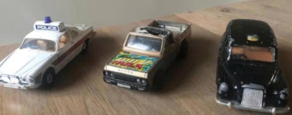 Drie modelauto's van CorGi, Ophalen of Verzenden, Gebruikt, Bus of Vrachtwagen, Corgi