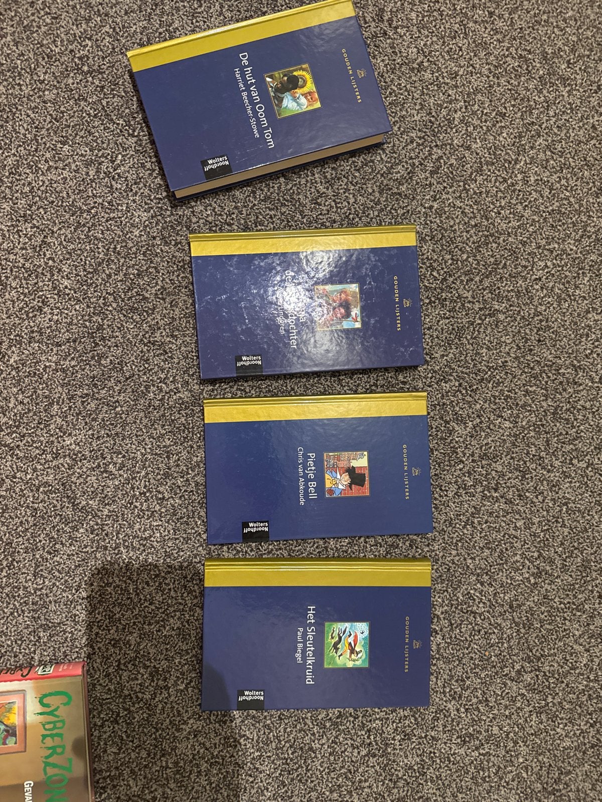 Gouden Lijsters boeken: De hut van Oom Tom, Ronja, Pietje Be, Ophalen of Verzenden, Gelezen, Fictie algemeen