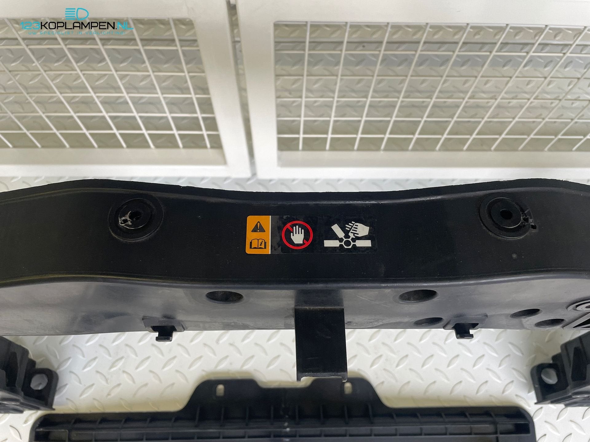 Hyundai Kona II voorfront nieuw model, Ophalen, Gebruikt, -, Bumper