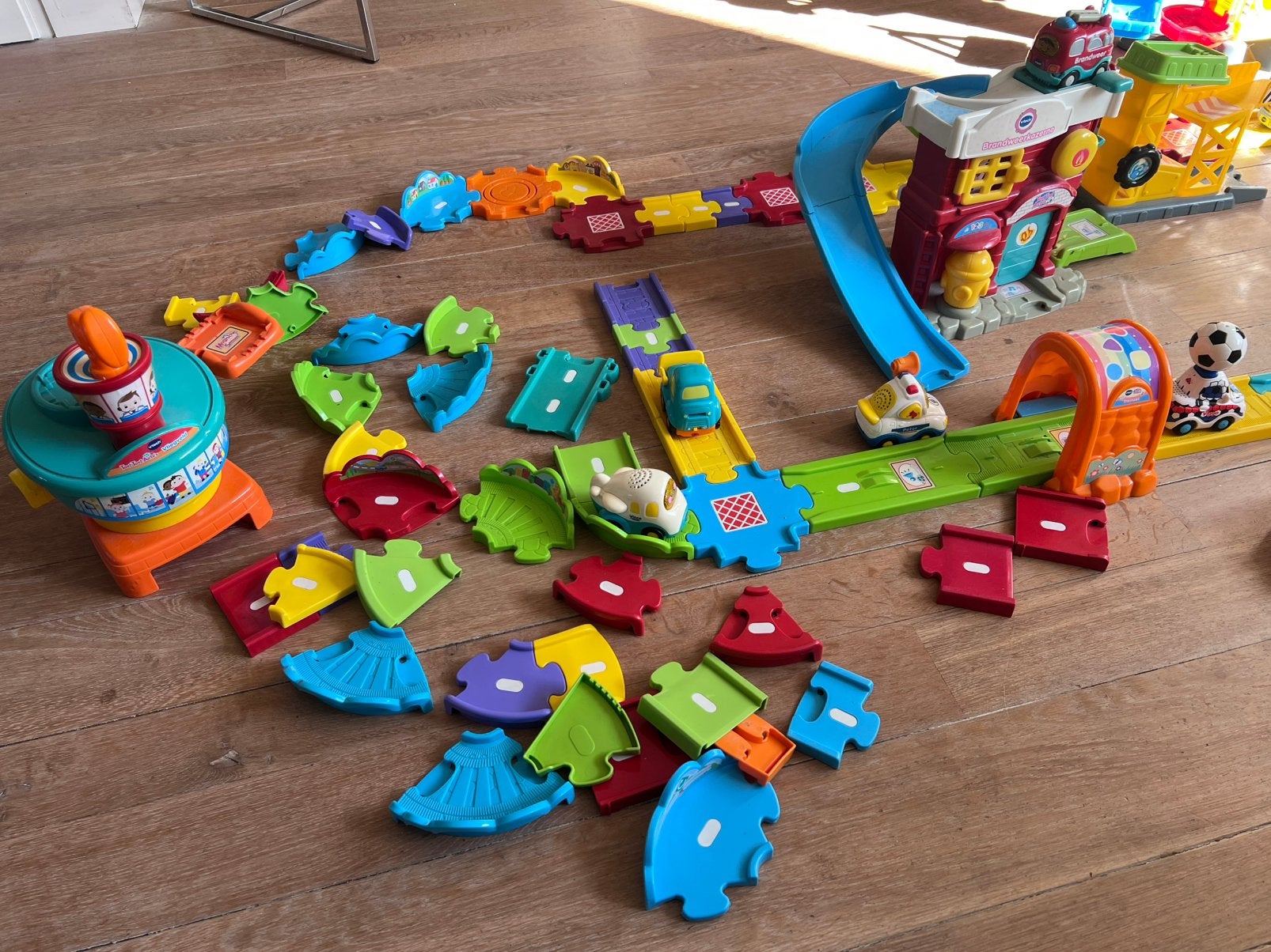 Grote partij VTech Toet Toet auto’s - complete sets met doos, Ophalen, Gebruikt, 6 maanden tot 2 jaar