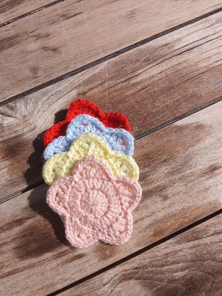 Kleurijke gehaakte onderzetters 4, Huis en Inrichting, Woonaccessoires | Onderzetters, Ophalen of Verzenden, Nieuw, Glas of Kopje