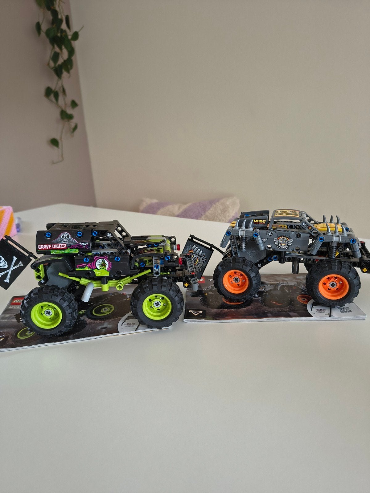 Lego Technic Monster Jam 42118 42119 Grave Digger Max D, Ophalen of Verzenden