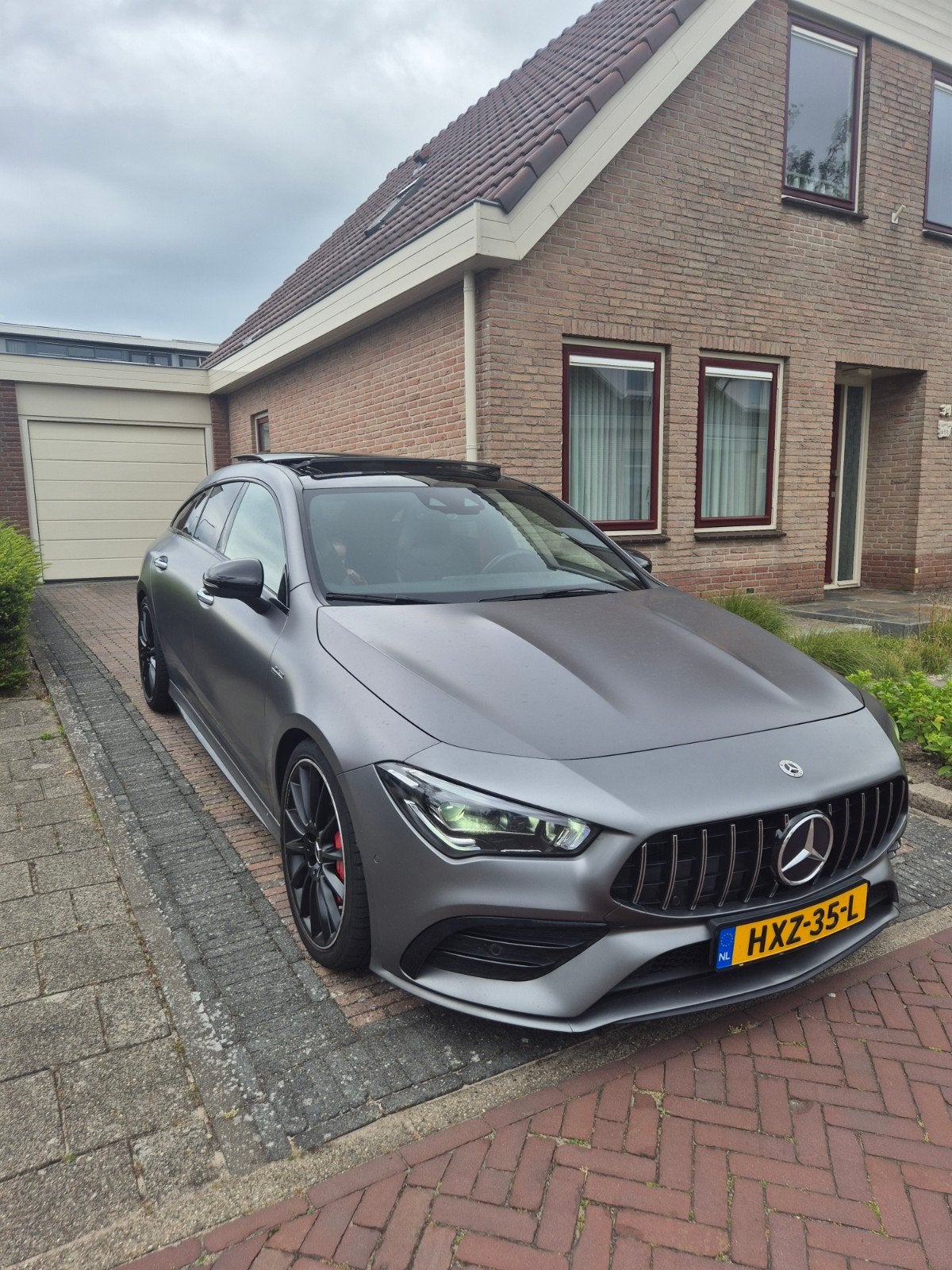 Mercedes-Benz CLA 35 AMG 306pk 4MATIC AMG Speedshift DCT, Automaat, CLA, 1800 kg, Zwart