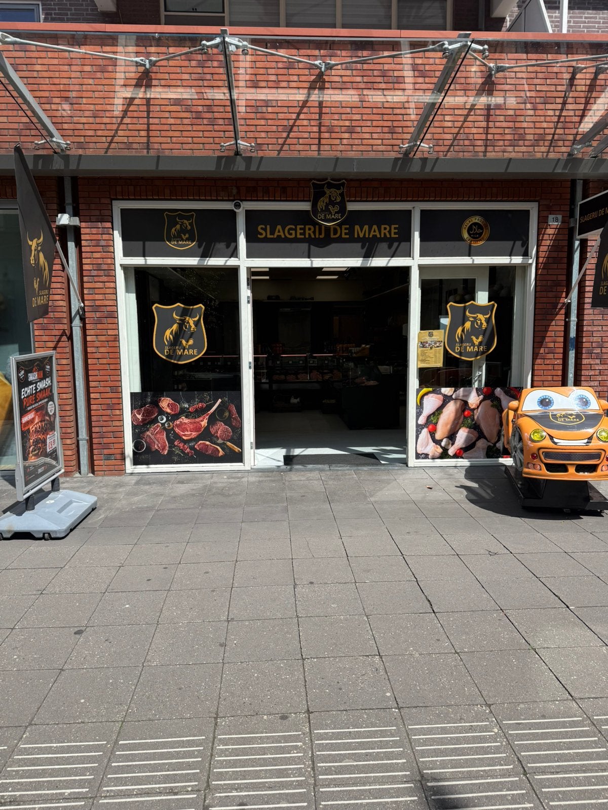 Volledig uitgeruste slagerij en burgerzak op toplocatie
