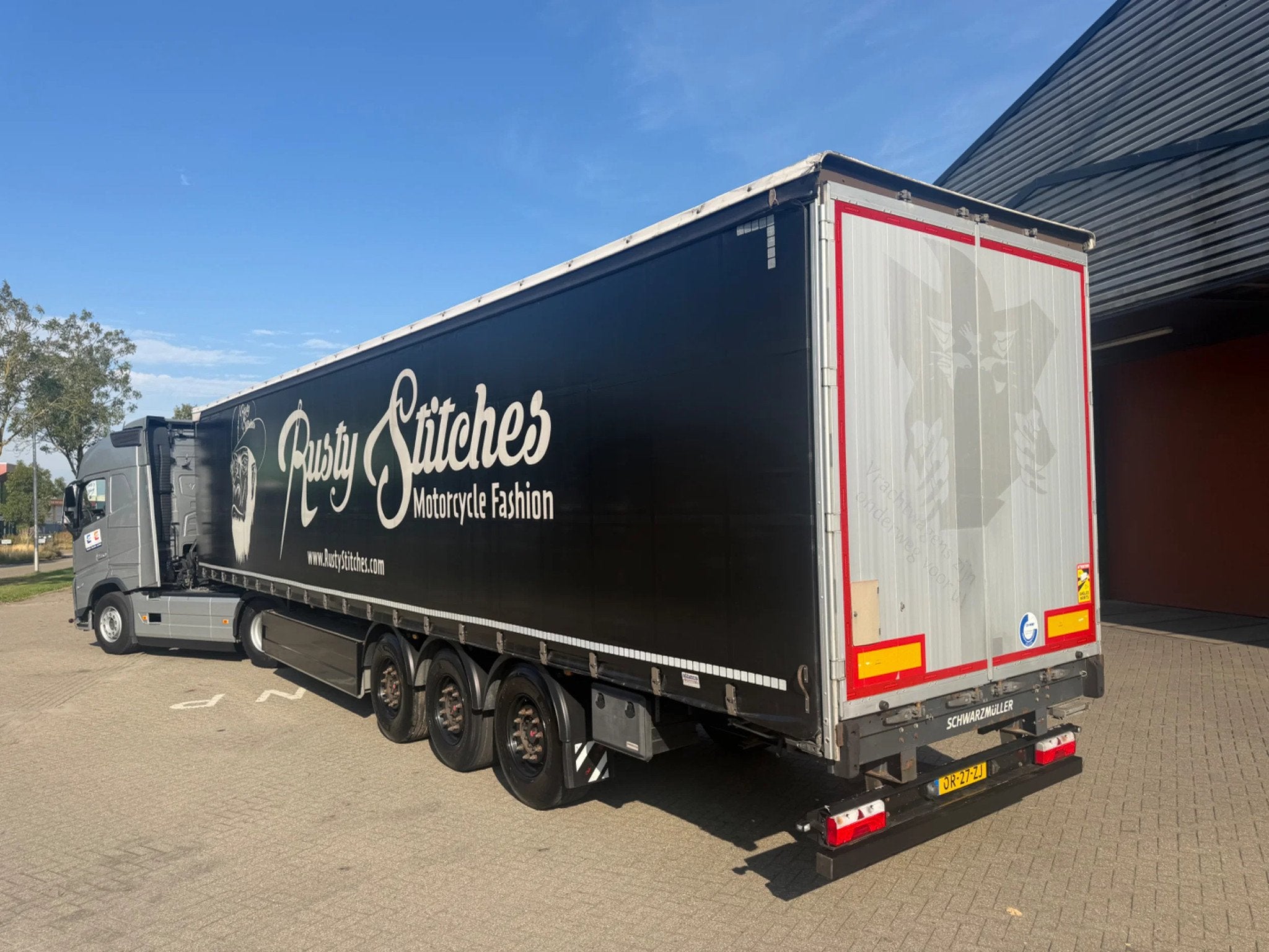 Schwarzmüller W-SERIE COIL-LEASE €540 -LIKE NEW-6000kg, Auto's, Vrachtwagens, Overige brandstoffen, Origineel Nederlands, Bedrijf