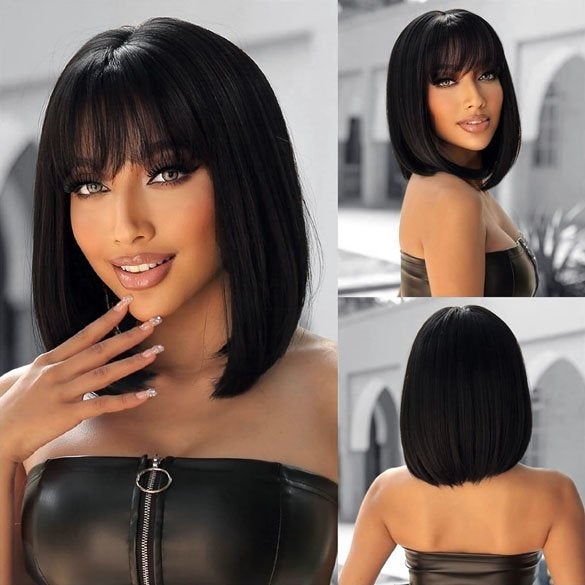 Luxe en sexy pruik zwart kort steil bob model met pony Talla, Ophalen of Verzenden, Nieuw, Pruik of Haarverlenging