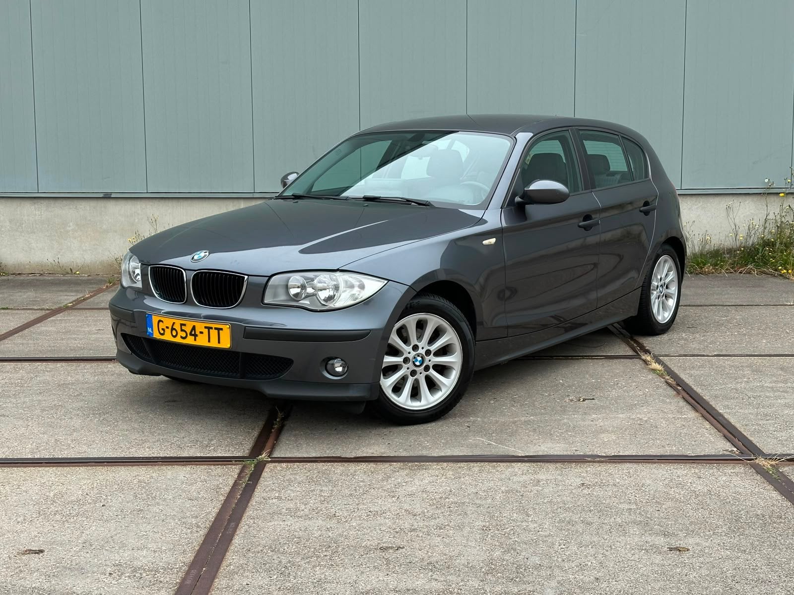 BMW 118 i | Apple Carplay | stoelverwarming | Airco, Auto's, BMW, 1995 cc, 129 pk, 1200 kg, 650 kg