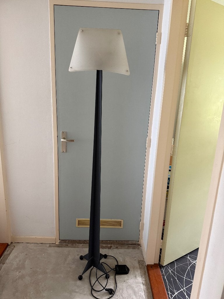 Eluce vloerlamp, halogeen, gevouwen plaatstaal en glasplaten, Ophalen, Gebruikt, Glas, 150 tot 200 cm