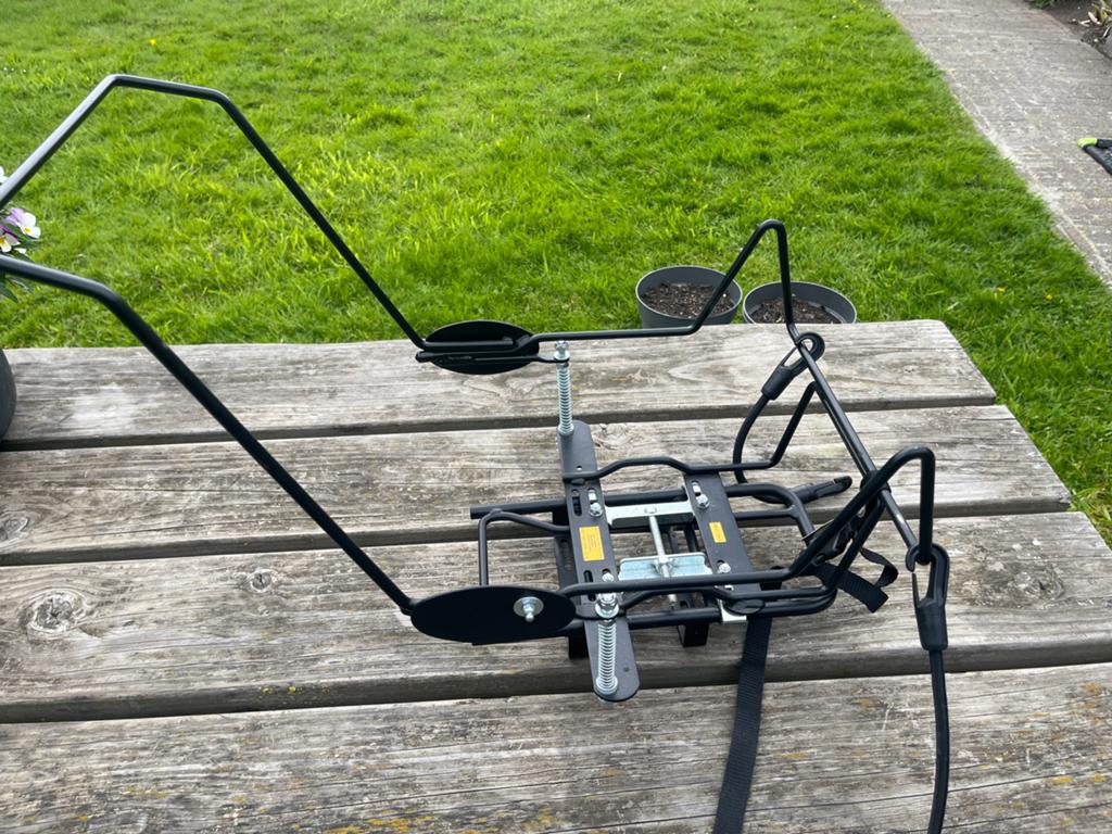 Maxicosi-houder voor de (bak)fiets, Ophalen, Zo goed als nieuw