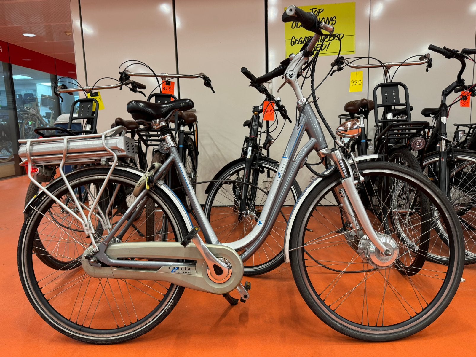Sparta C4 E-Motion elektrische damesfiets-(nieuwe accu) 53cm, Sparta, Versnellingen, Ophalen of Verzenden, Zo goed als nieuw