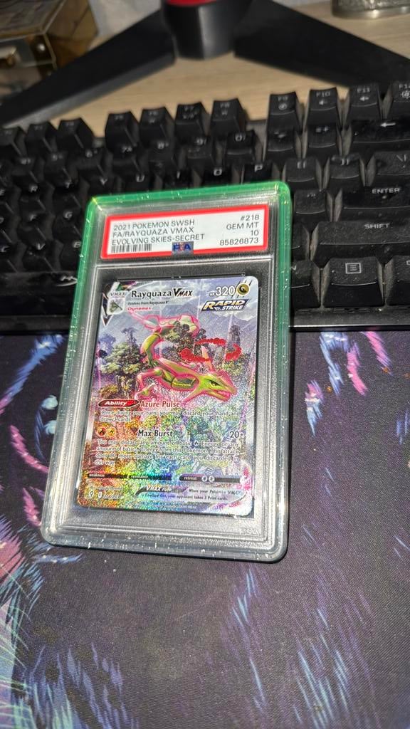 Rayquaza vmax alt art psa 10 evolving skies, Hobby en Vrije tijd, Verzamelkaartspellen | Pokémon, Ophalen of Verzenden, Zo goed als nieuw