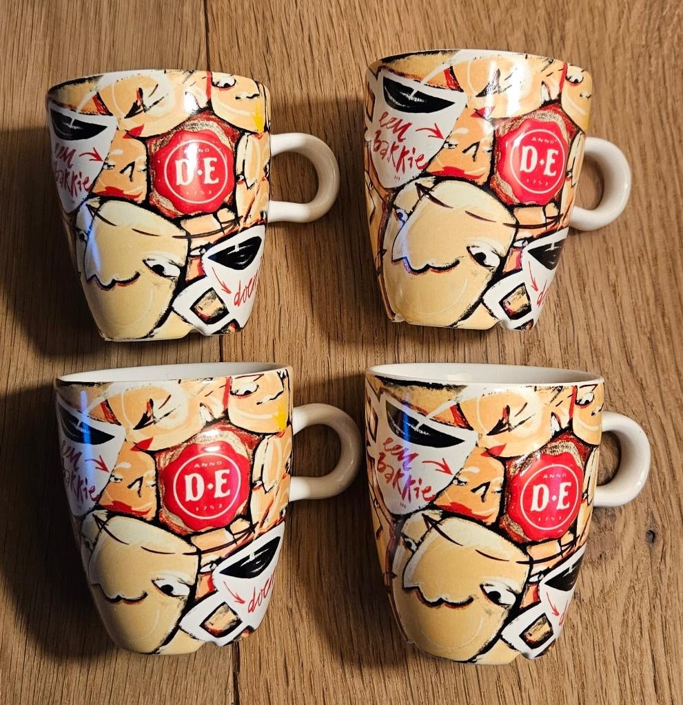4 Douwe Egberts kopjes gaaf, merk Selwyn Royal Raja (Senseo), Nieuw, Ophalen of Verzenden, Overige stijlen, Kop(pen) en/of Schotel(s)