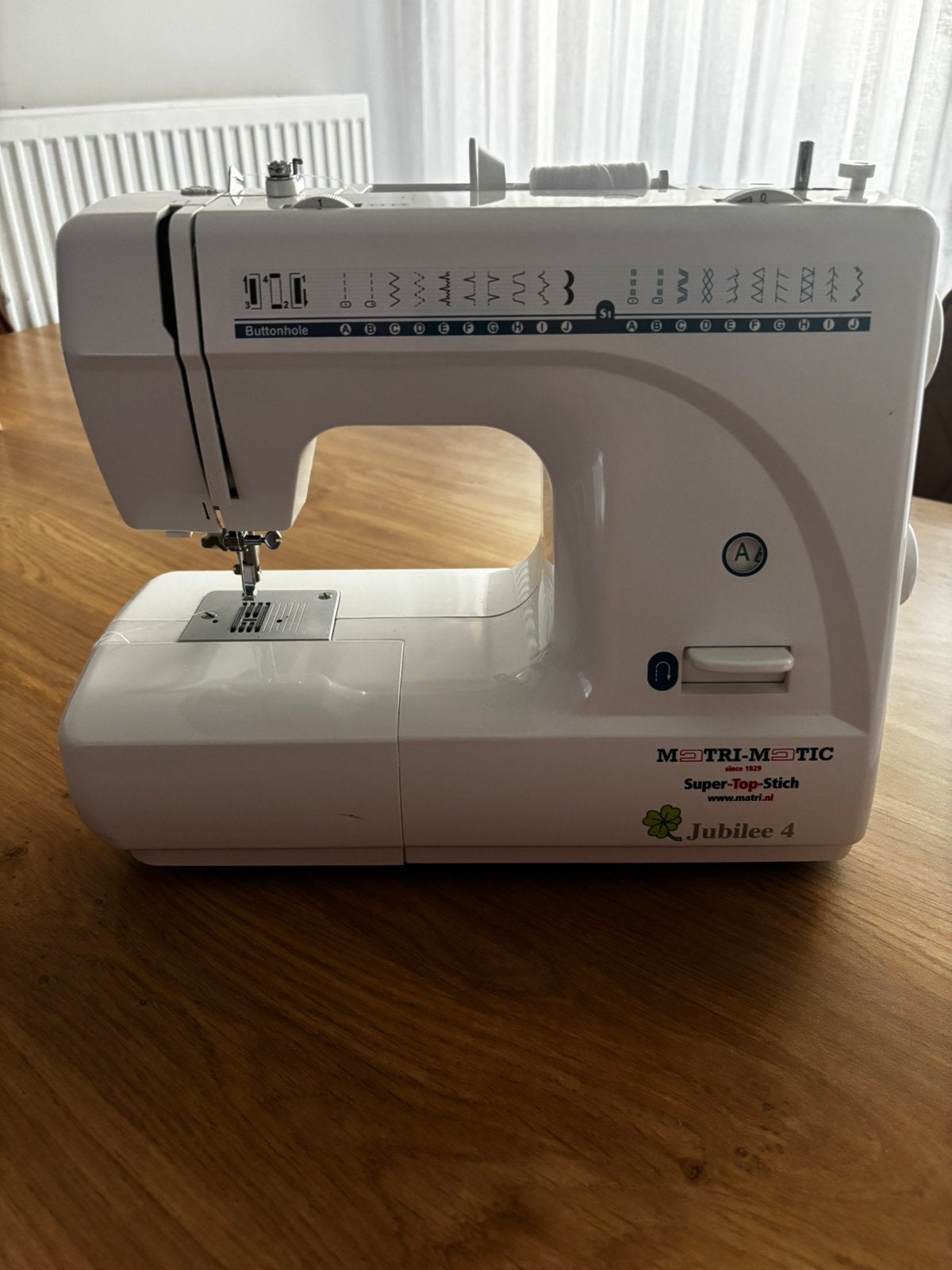 Naaimachine zoals nieuw, Ophalen of Verzenden, Zo goed als nieuw, Naaimachine, Overige merken