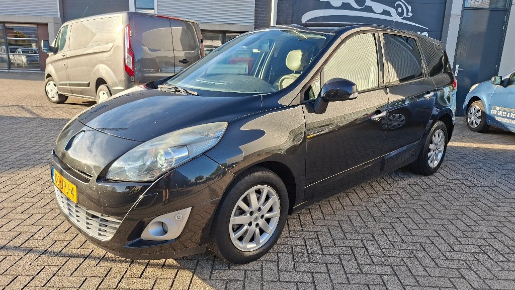 Renault Grand Scenic 2.0 16V AUTOMAAT / 5-Pers. / met Nw APK, Auto's, Renault, Beige, 4 cilinders, Zwart, Bedrijf
