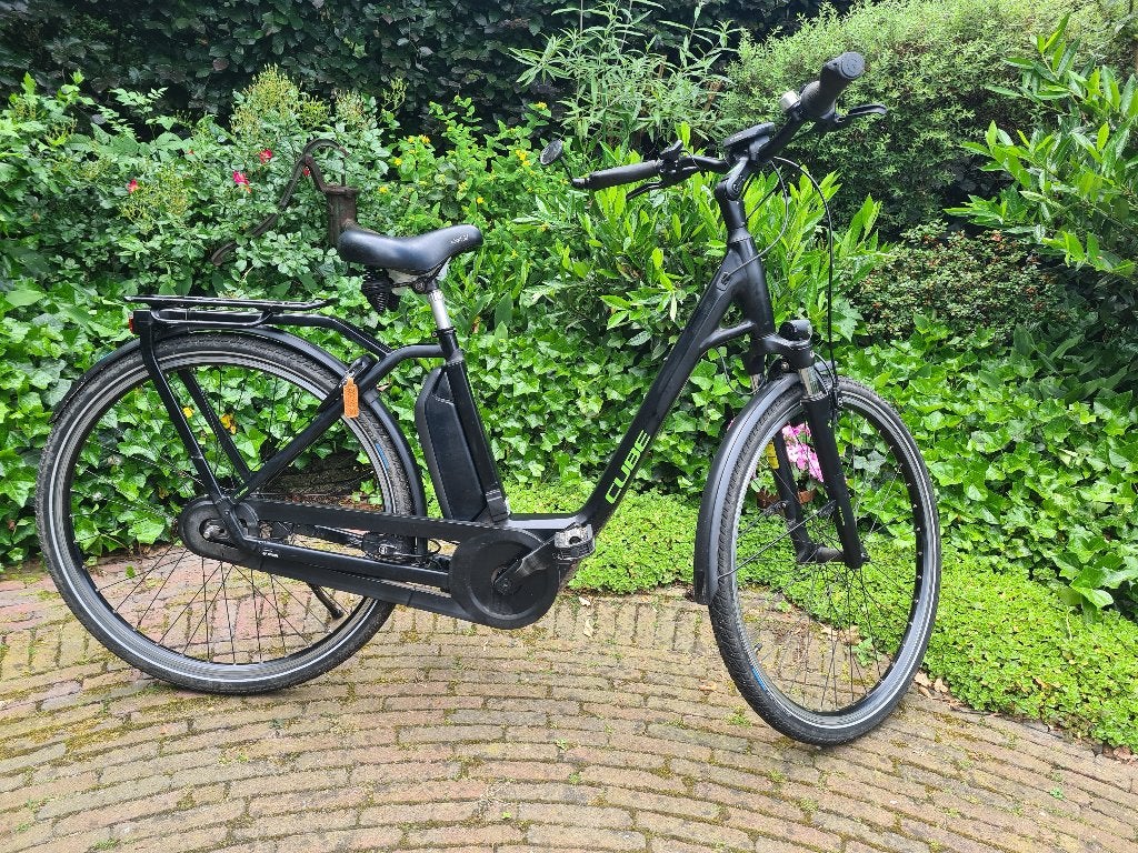 Cube Town Hybrid, Fietsen en Brommers, Elektrische fietsen, Ophalen, Zo goed als nieuw, 47 tot 51 cm, Cube