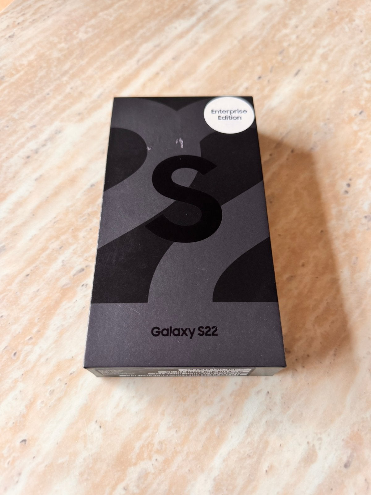 Geseald in doos! Samsung Galaxy S22 Enterprise Edition 128GB, Telecommunicatie, Mobiele telefoons | Samsung, Ophalen, Zwart, Touchscreen