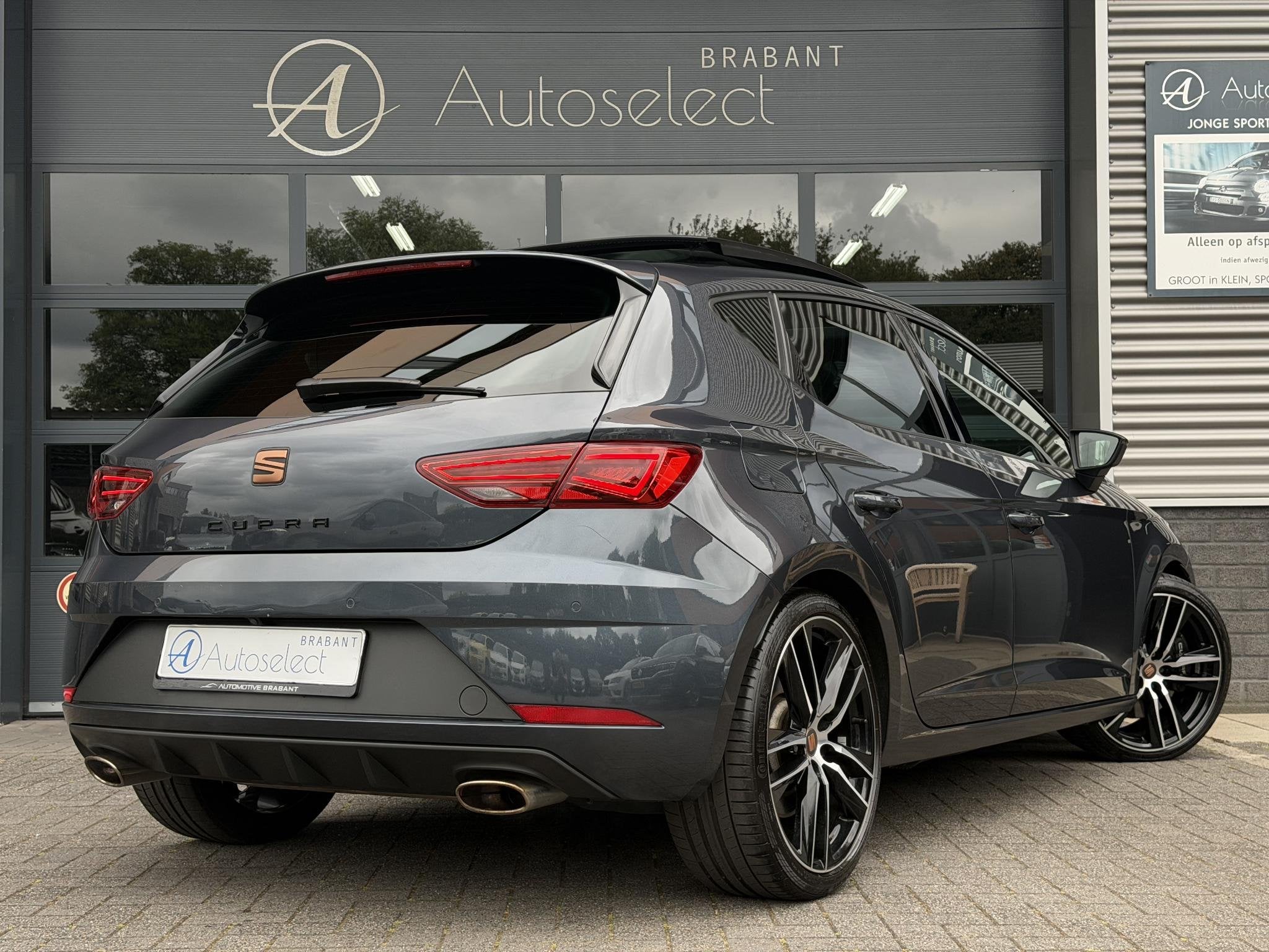 SEAT Leon 2.0 TSI CUPRA Pano | Beats | Dealer OH, 15 km/l, Gebruikt, 4 cilinders, 1984 cc