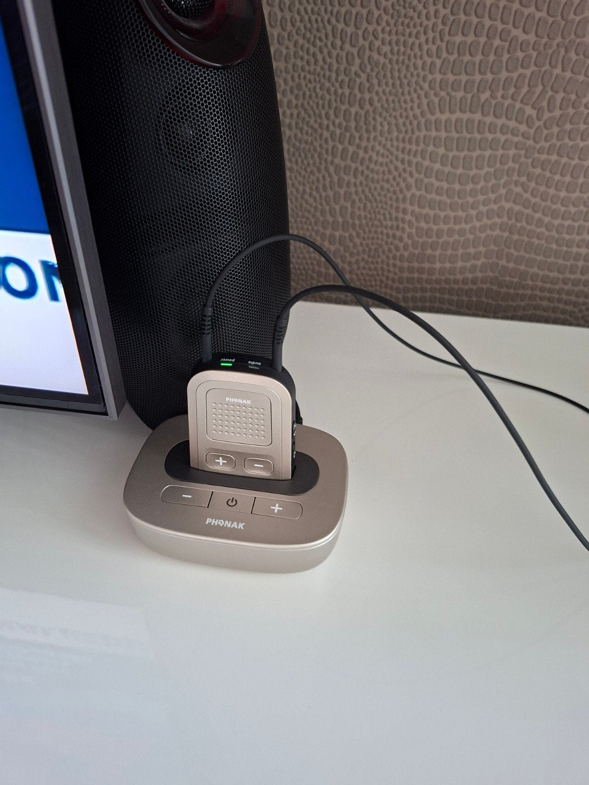 Phonak TV Connector en oplader voor hoortoestellen, Ophalen of Verzenden, Zo goed als nieuw, Audio