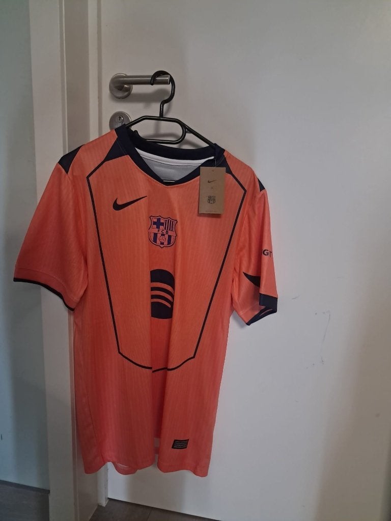 FC Barcelona uitshirt 2023/24, Maat L, Ophalen of Verzenden, Nieuw, Shirt
