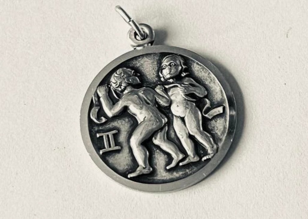 Zilveren TWEELING STERRENBEELD kettinghangertje, Verzenden, Zo goed als nieuw, Zilver, Zilver