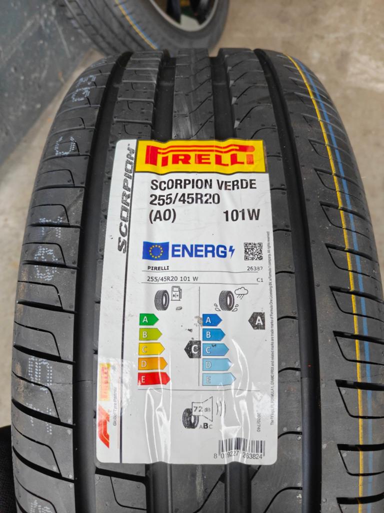 20 Inch Originele Audi Q5 Zomerset Pirelli Nieuw, Ophalen, Audi, 255 mm, Banden en Velgen