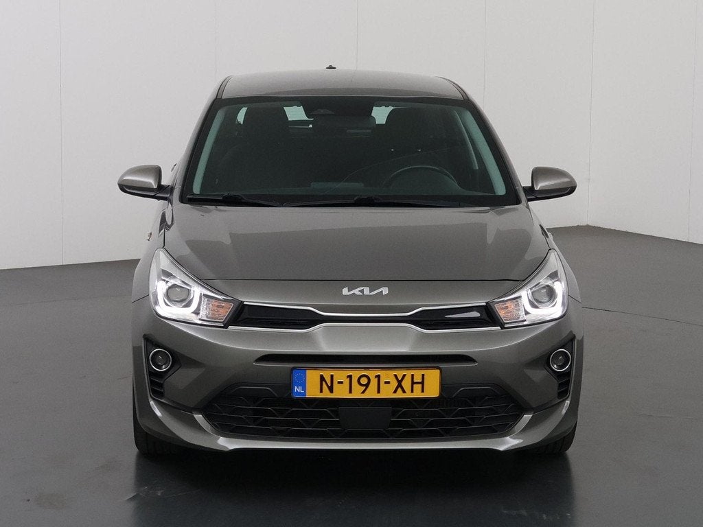 Kia Rio 1.0 T-GDi MHEV DynamicLine | Parkeercamera | Apple C, Auto's, Kia, Voorwielaandrijving, Gebruikt, Euro 6, 49 €/maand