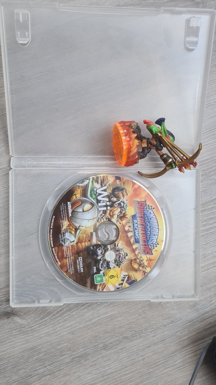 Skylanders SuperChargers Racing Wii + Figuur, Ophalen of Verzenden, Zo goed als nieuw, Racen en Vliegen