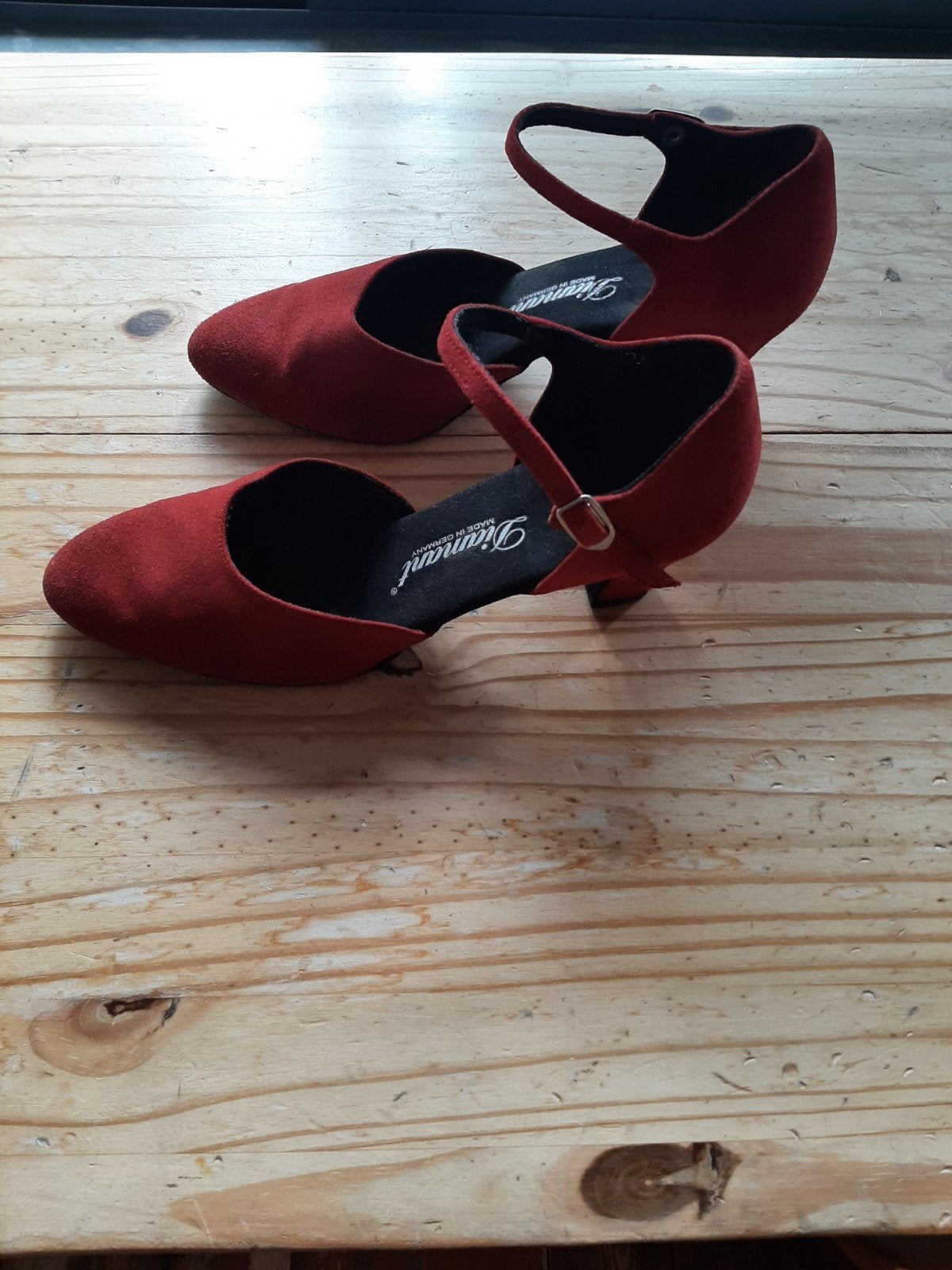 Mooie, rode, suède, dansschoenen Latin 41, Ophalen of Verzenden