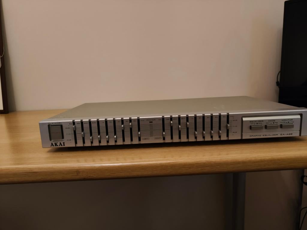 Akai Graphic Equalizer EA-A22 - Vintage Audio Equalizer, Ophalen of Verzenden