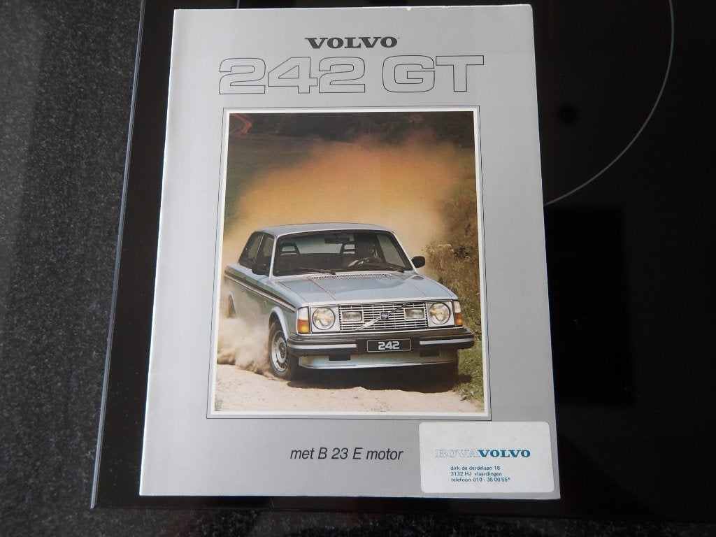 folder Volvo 242 GT met B23 E motor, Verzenden, Zo goed als nieuw, Volvo