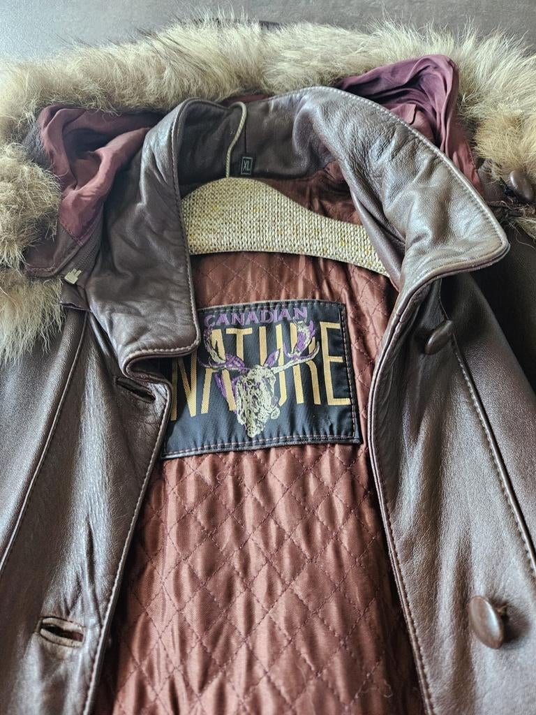 Lange leren damesjas met bontkraag - Maat XL, Kleding | Dames, Jassen | Winter, Bruin, Maat 46/48 (XL) of groter, Ophalen of Verzenden