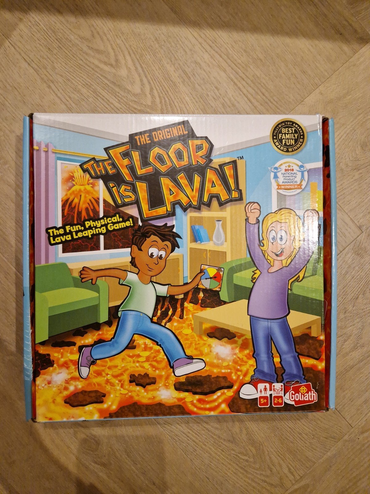 The Floor is Lava! - Het originele fysieke spel, Drie of vier spelers, Ophalen of Verzenden, Zo goed als nieuw, Goliath