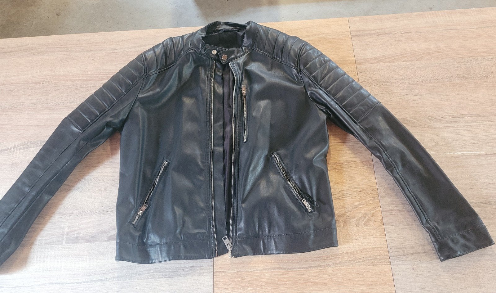 Leren jas H&M maat L, Ophalen, Maat 52/54 (L), Zwart, Zo goed als nieuw