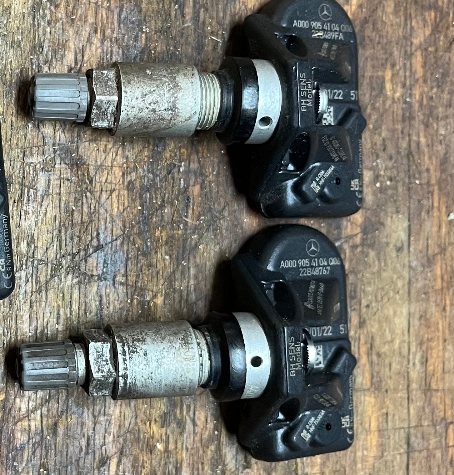 2x TPMS sensoren A0009054104 voor Mercedes Benz, Ophalen of Verzenden, Gebruikt, Mercedes-Benz