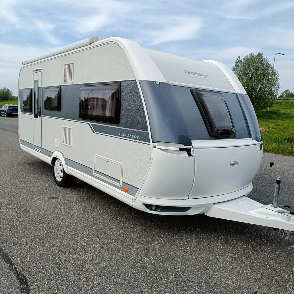 Hobby 495 UL 2017 +MOVER+2 ENKELE BEDDEN+DAKLUIFEL IZGST, 2 aparte bedden, Rondzit, Hobby, Schokbreker