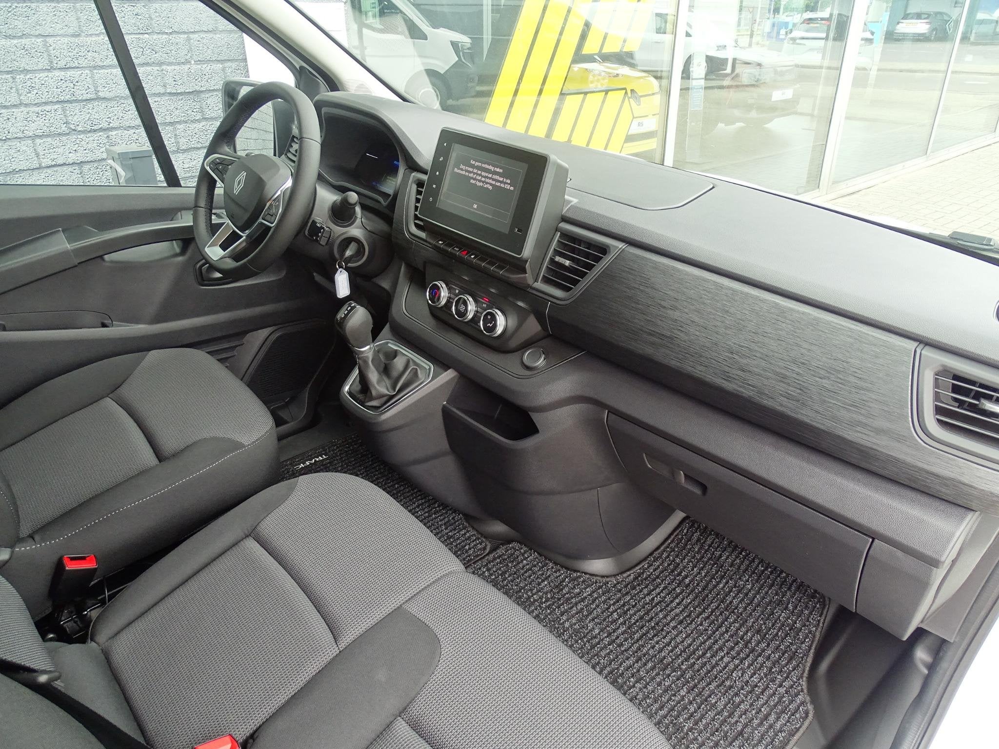 Renault Trafic E-Tech T29 L2H1 Advance 52 kWh PARKEERPAKKET, Stof, Met garantie (alle), Renault, 920 kg