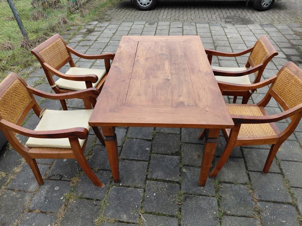 Teakhouten tafel met 4 stoelen, Gebruikt, -, -, Teakhout