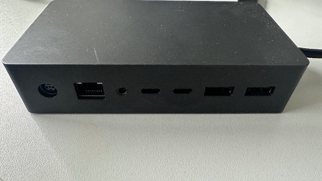 Surface Docking Station  + gratis Surface Laptop 4 (defect), Computers en Software, Dockingstations, Docking station, Gebruikt
