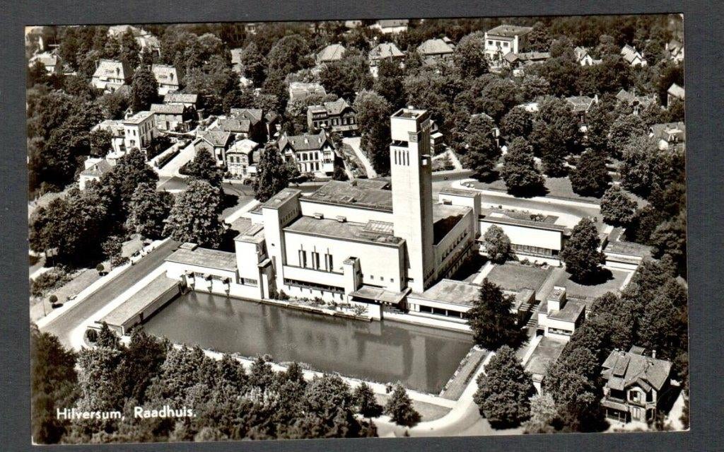Oude ansicht - Hilversum - Raadhuis - NH, Ophalen of Verzenden, 1940 tot 1960, Ongelopen, Noord-Holland