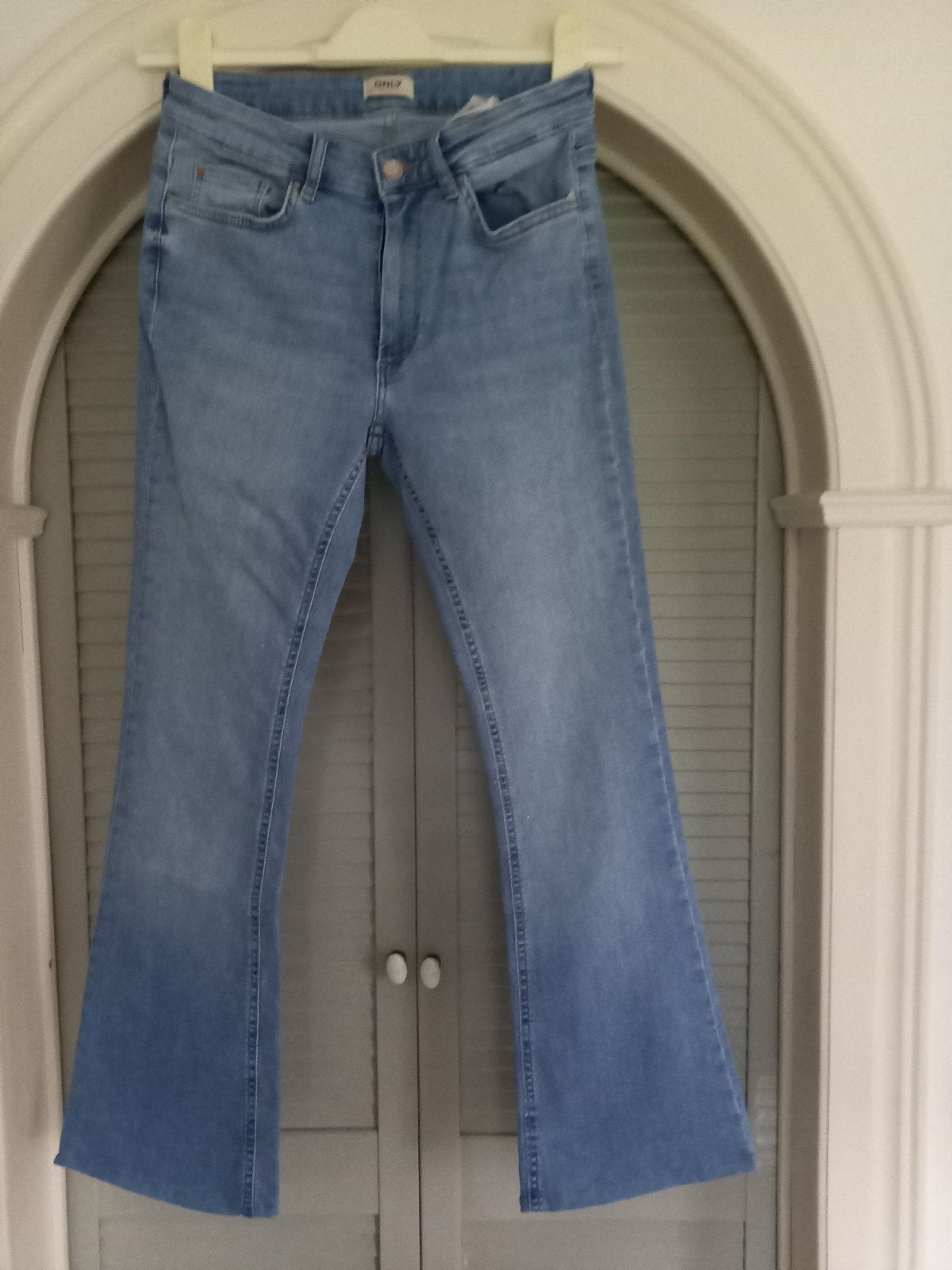 ONLY flared jeans  maat m. lengte 30.- Zo goed als nieuw, Blauw, Ophalen of Verzenden, W28 - W29 (confectie 36), ONLY