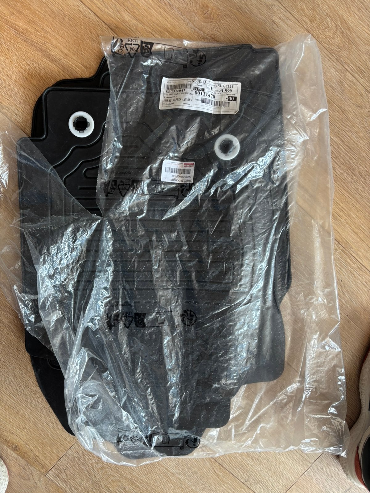 Toyota RAV4 rubber mattenset | 2014 - 2018 model, Ophalen of Verzenden, Zo goed als nieuw