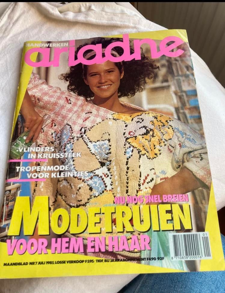 vintage maandblad Ariadne, Ophalen of Verzenden, Zo goed als nieuw, Breien of Haken, Patroon of Boek