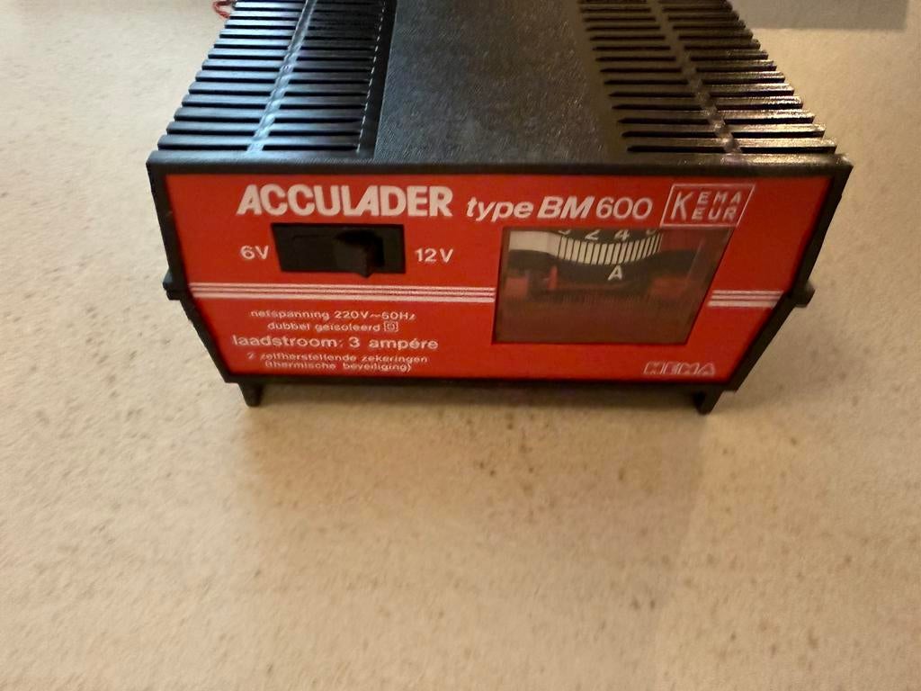 Accu lader, Ophalen of Verzenden, Nieuw