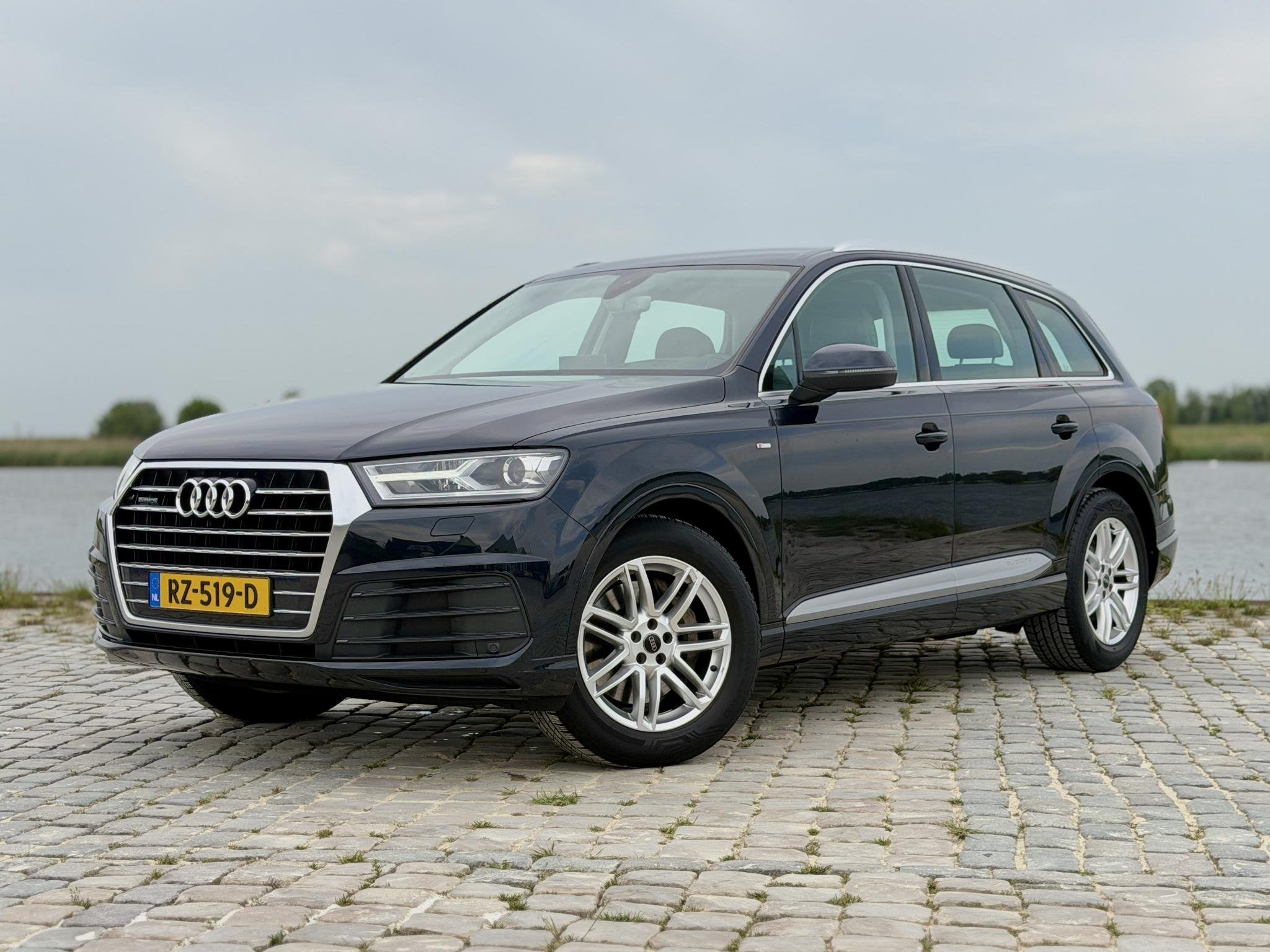 Audi Q7 3.0 TFSI quattro Pro Line S|Luchtvering|Alcantara, Auto's, Gebruikt, Euro 6, Blauw, 120 €/maand