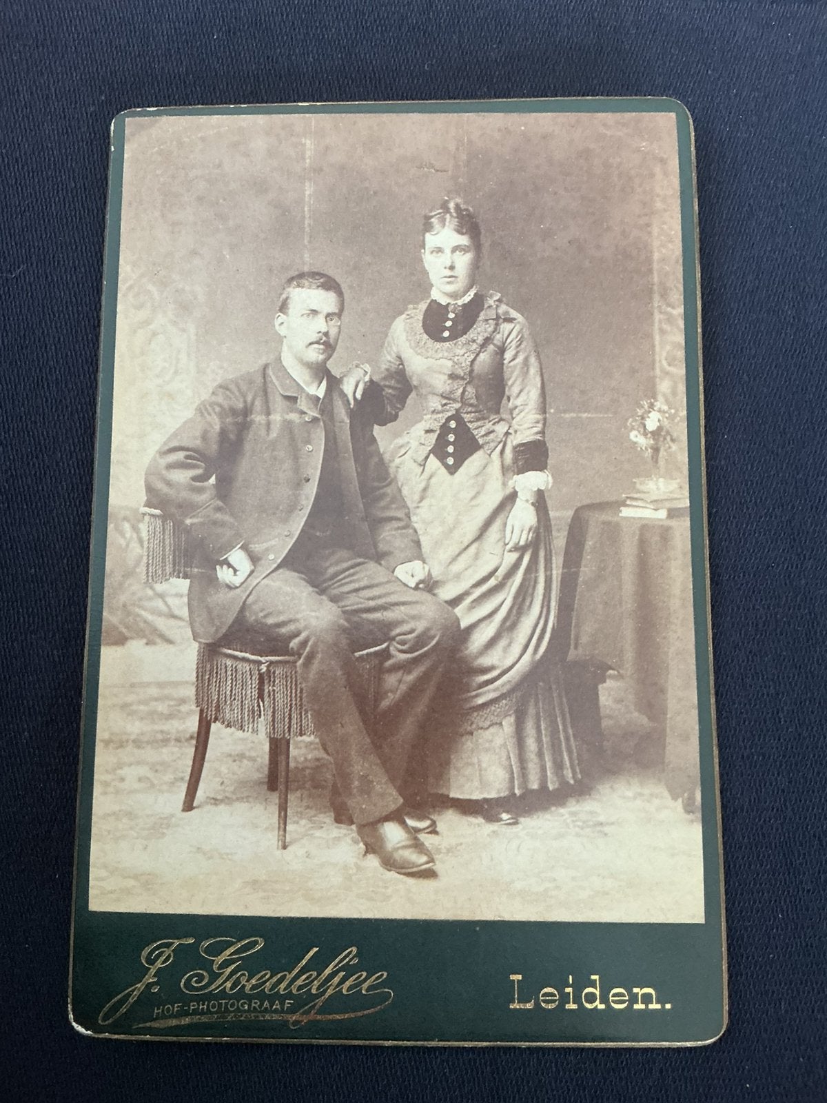 Kabinetfoto, Man/Dame, J. GOEDELJEE, LEIDEN, Antieke foto, Ophalen of Verzenden, Voor 1940, Gebruikt, Foto